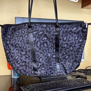 Bath and Body Works Large Black Cheetah Print Tote Bag/Wipes Clean/New w/o Tags